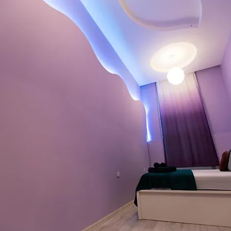 アパート Diamond Lux - 4 Bedrooms 2 Bathrooms ブダペスト