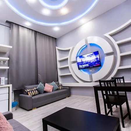 Diamond Lux - 4 Bedrooms 2 Bathrooms * Budapeszt