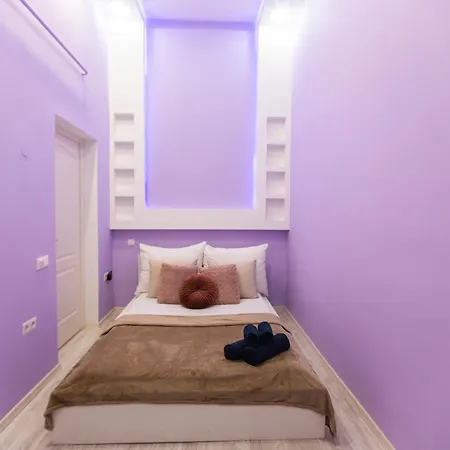 Diamond Lux - 4 Bedrooms 2 Bathrooms Apartament