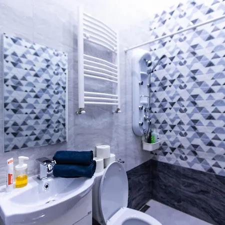 Diamond Lux - 4 Bedrooms 2 Bathrooms Apartament Budapeszt